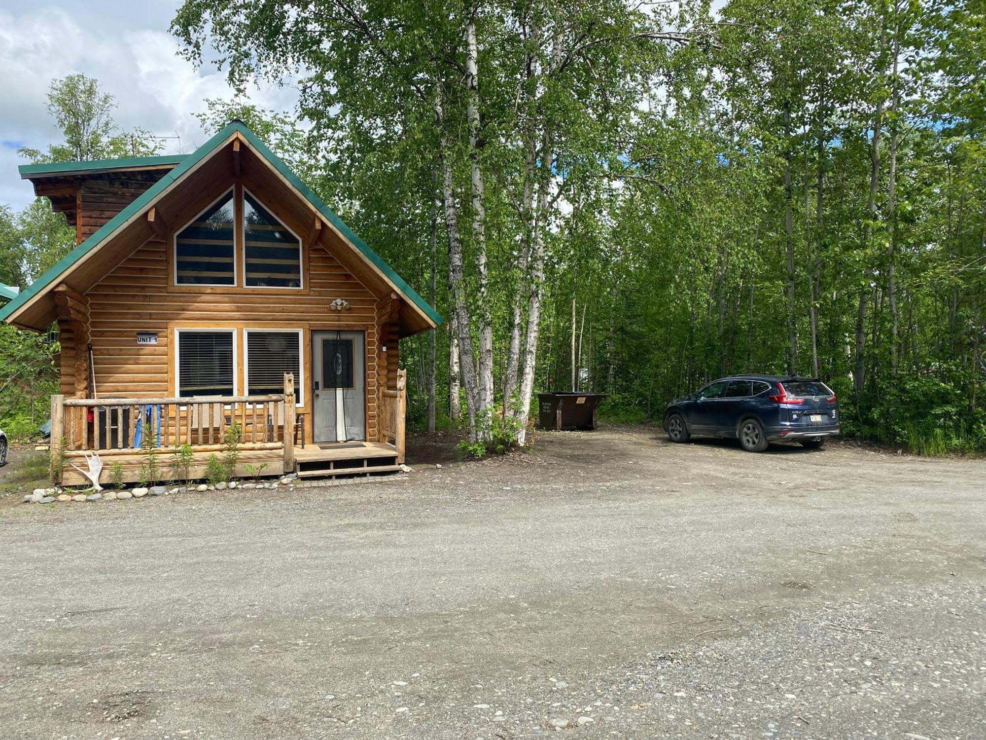 Talkeetna Log Cabin With Hot Tub Unit 1 Buitenkant foto