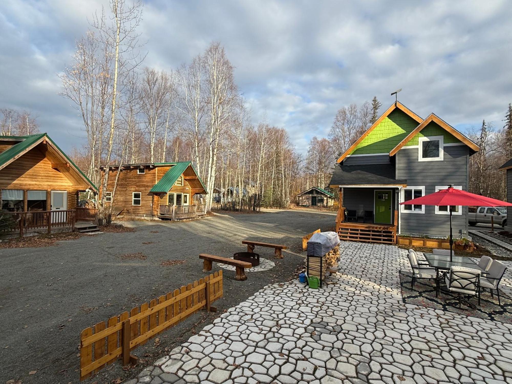 Talkeetna Log Cabin With Hot Tub Unit 1 Buitenkant foto
