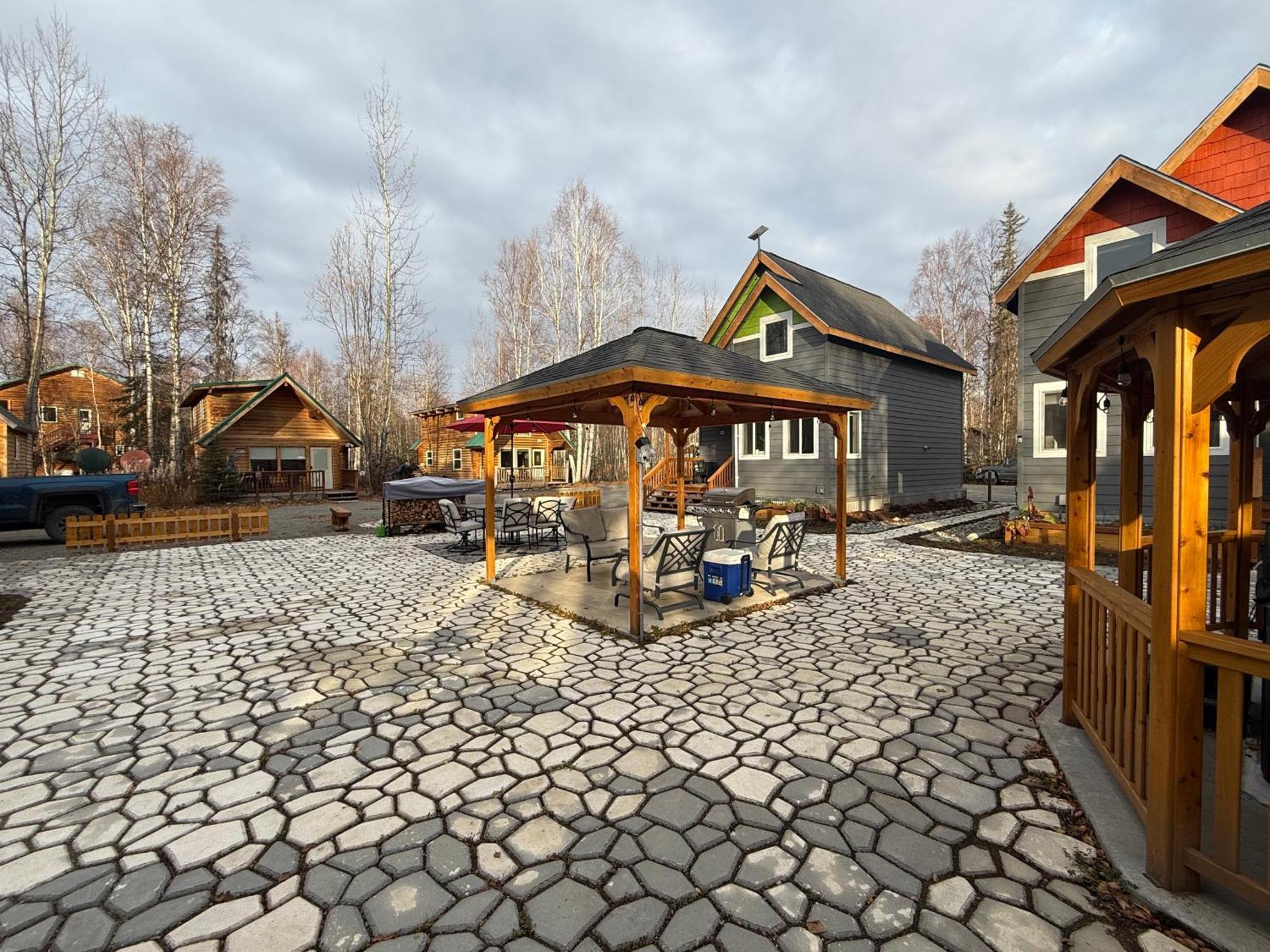 Talkeetna Log Cabin With Hot Tub Unit 1 Buitenkant foto