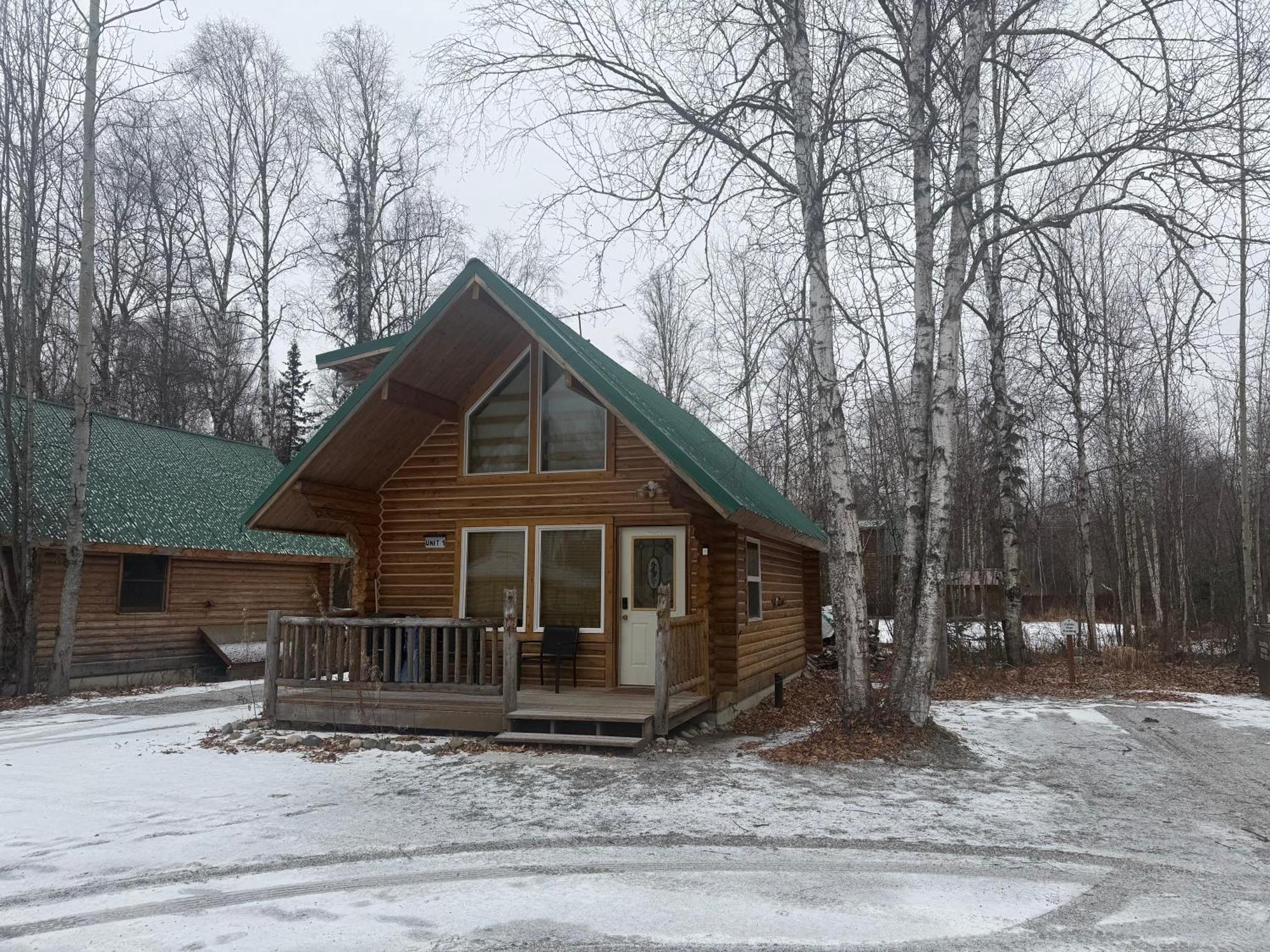 Talkeetna Log Cabin With Hot Tub Unit 1 Buitenkant foto