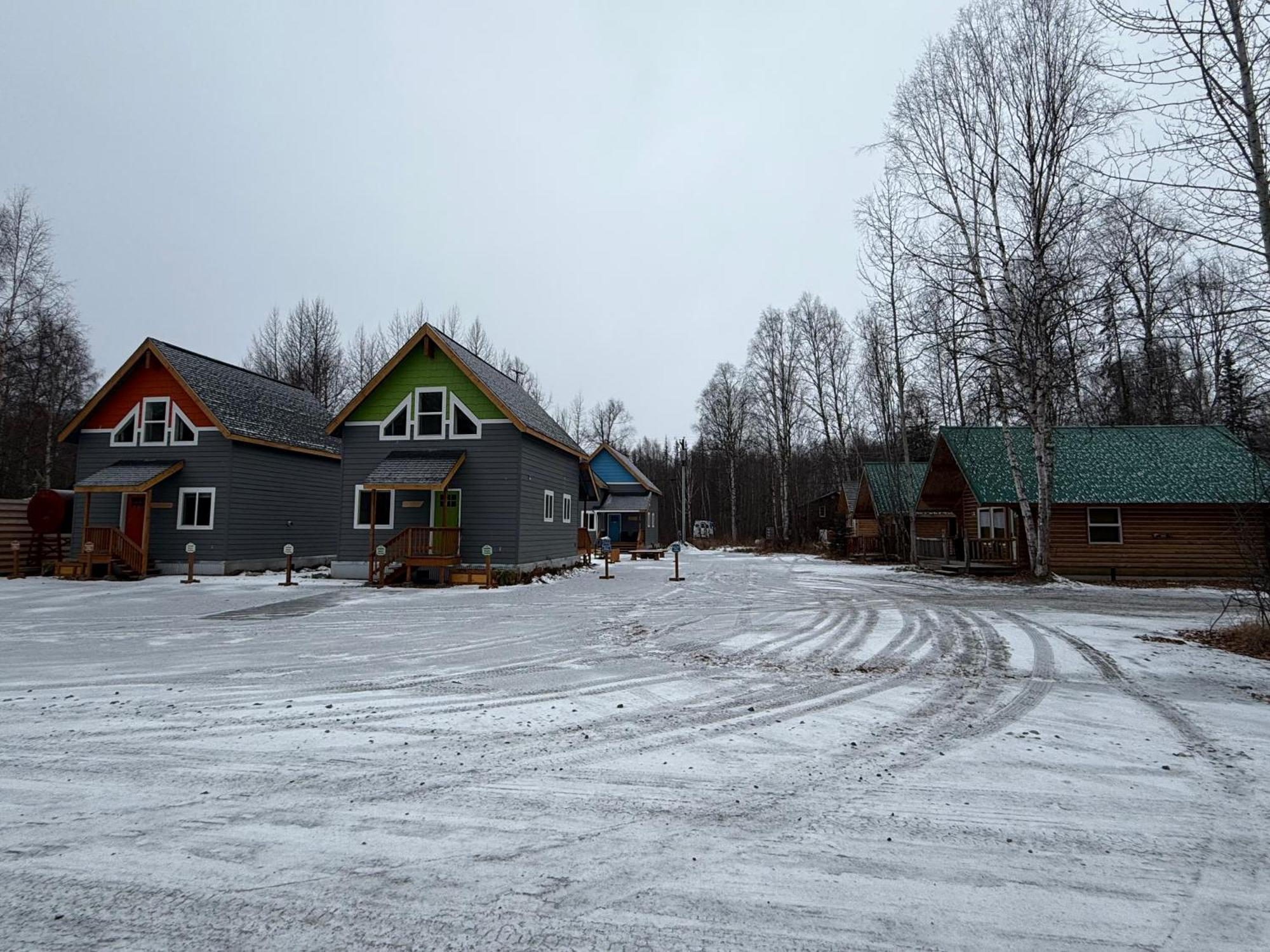 Talkeetna Log Cabin With Hot Tub Unit 1 Buitenkant foto